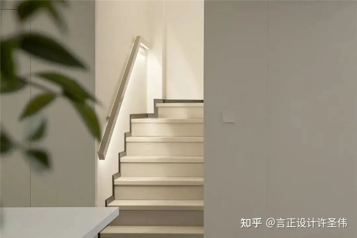 楼梯装修效果图_楼梯装修_楼梯装修图片