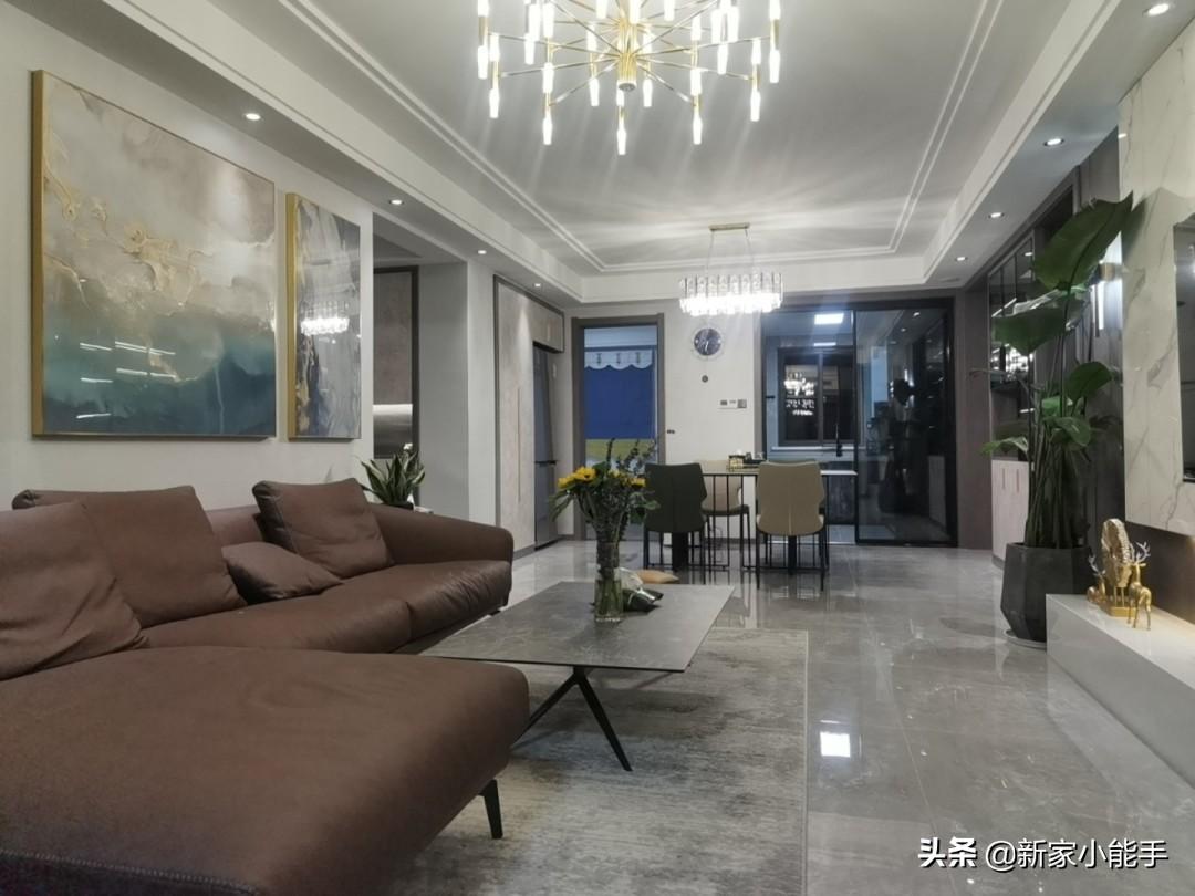 133平新房，装修花了42万，全屋轻奢又大气，一家人幸福入住