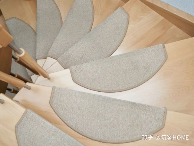 复试楼楼梯装修图片欣赏_1楼带花园的房子装修图片_19楼装修
