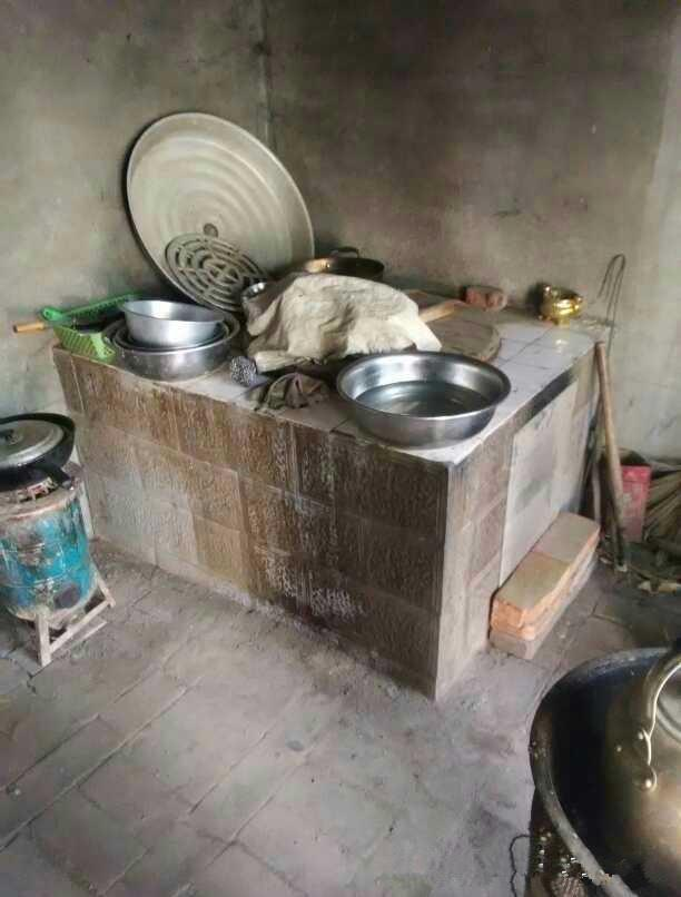 厨房净水器装修效果_厨房吧台装修效果图片_农村厨房装修效果图