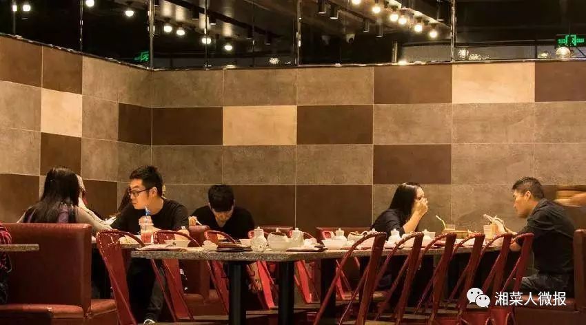 餐厅吊顶装修效果图_餐厅装修_qq餐厅30级豪华装修