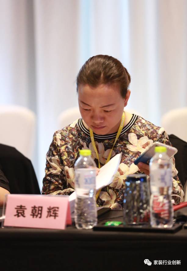 咖啡厅装修效果图 设计_青岛装修设计_上海装修展会春亭设计棒