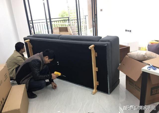 大厅吊顶装修效果图一_立体吊顶装修效果图片_卫生间吊顶装修效果图