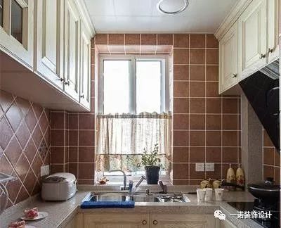 卫生间蓝色仿古瓷砖装修效果图_30x60外墙瓷砖装修效果_仿古瓷砖装修效果图