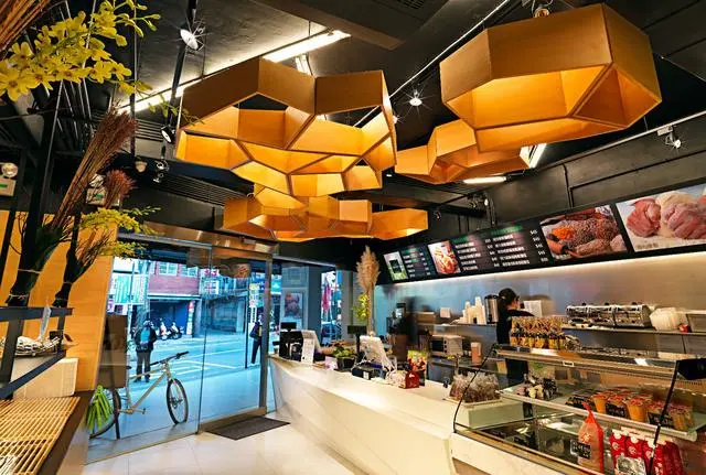 合肥店面装修_平价化妆品装修店面效果图_咸阳装修个性店面